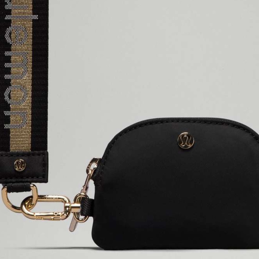 Lululemon Dual Pouch Wristlet
Black / Gold / White Opal - Picture 4 of 4